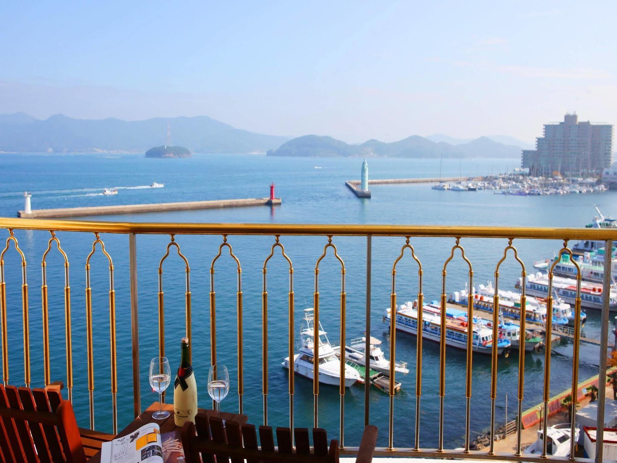 Tongyeong Bay Condo Hotel Kültér fotó